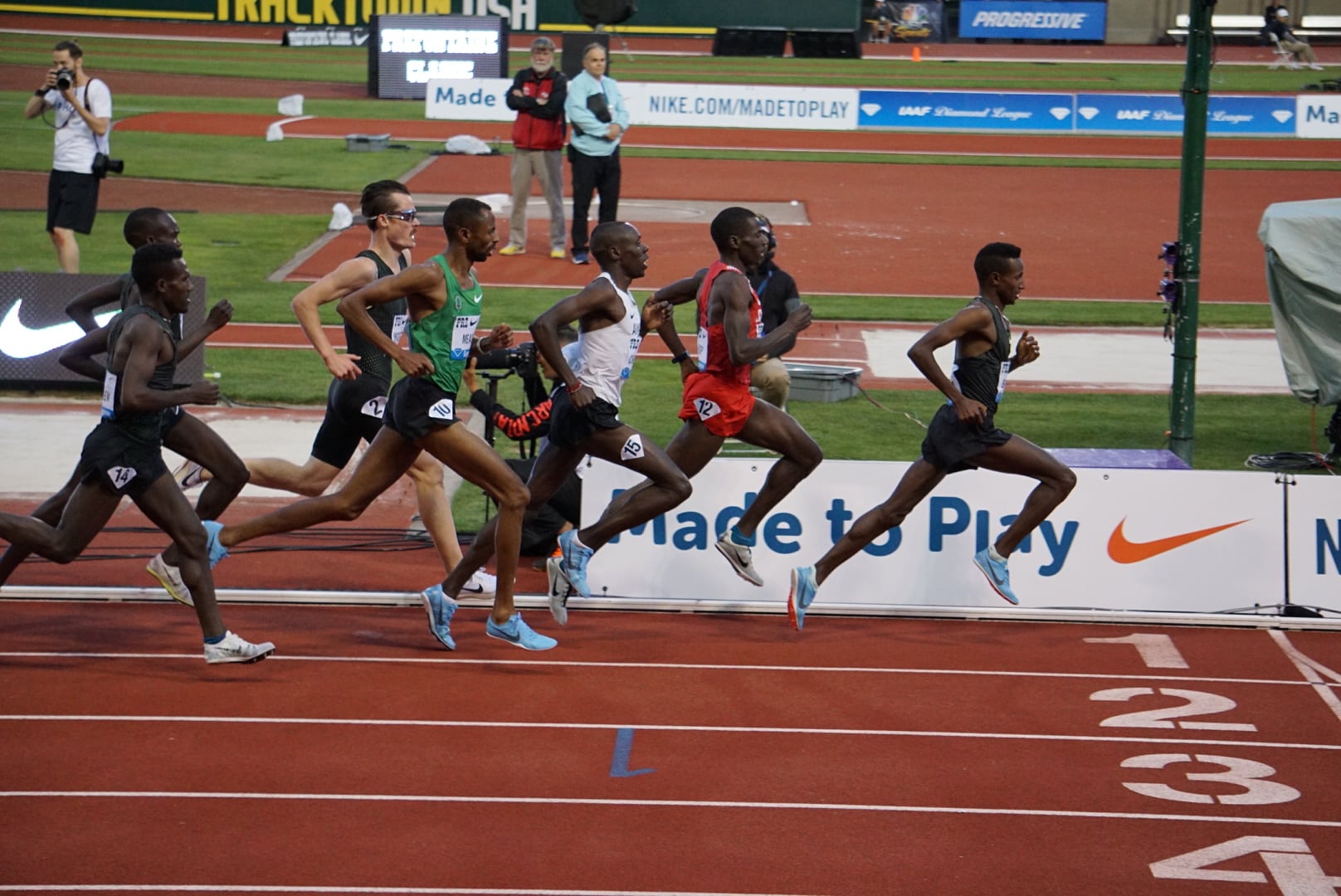 Men's Race on a Track