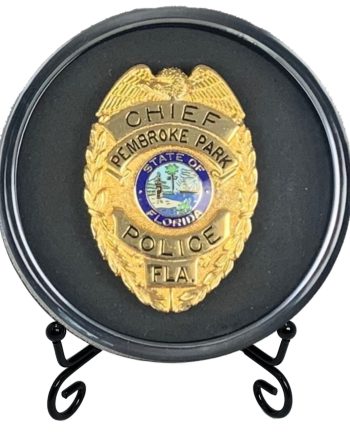 badge display case with stand